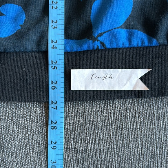 🆕 listing! Stylish sweats (hoodie only) - Picture 7 of 8